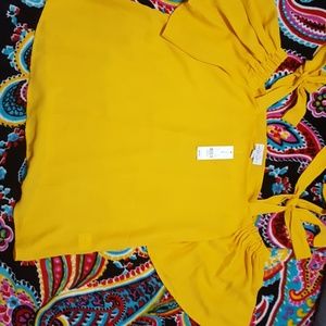 Brand new off the shoulder top with ties